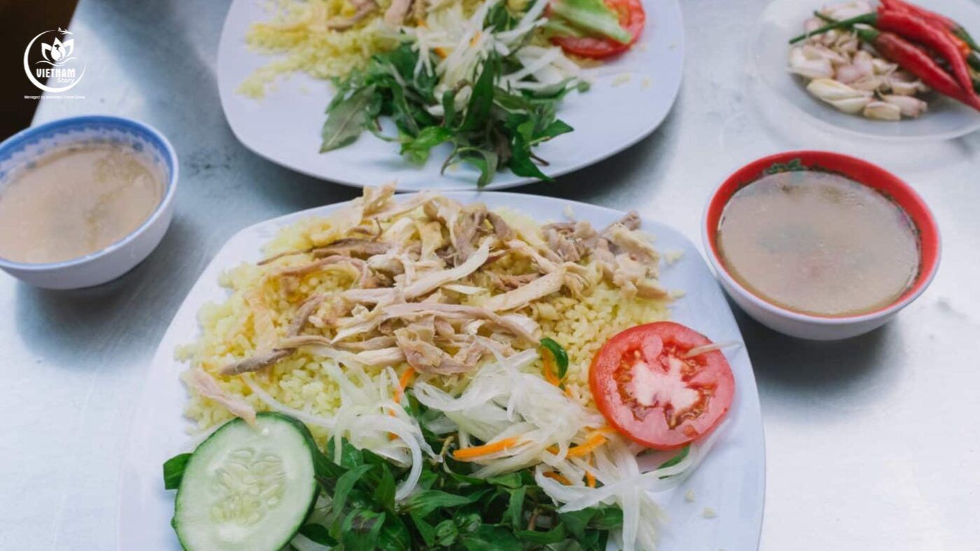 Hoi An chicken rice (com ga), a must-try local dish for Indian food lovers.