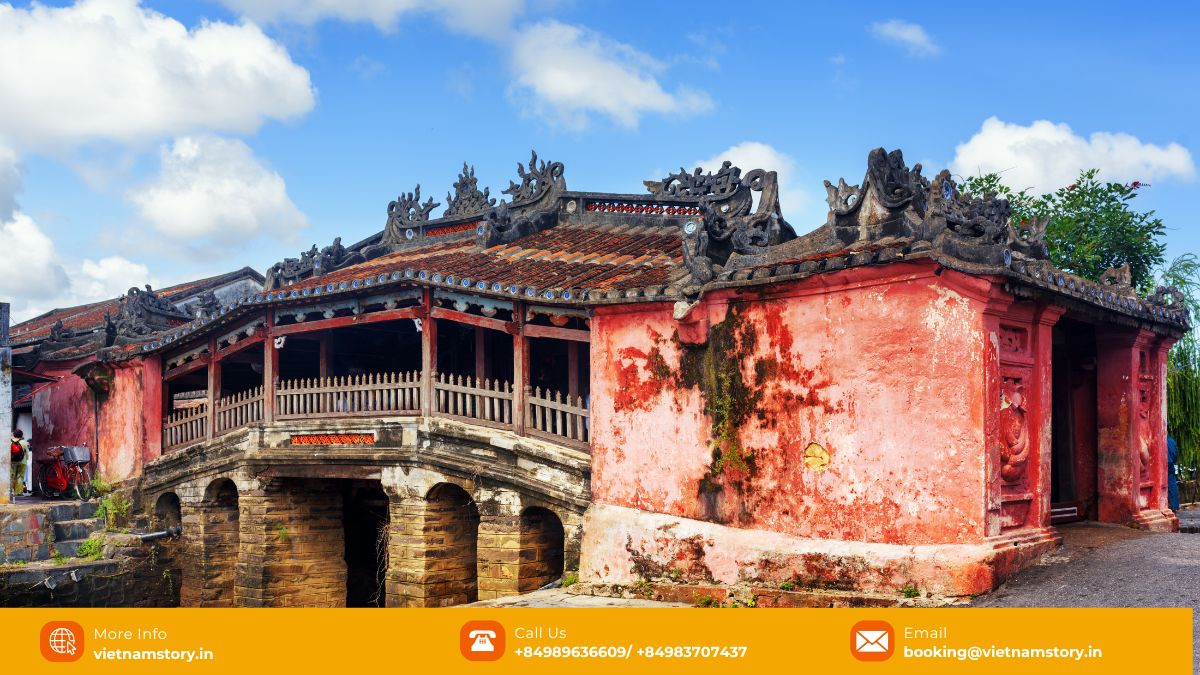 Japanese Covered Bridge Hoi An Vietnam Cau Chua Pagoda historic