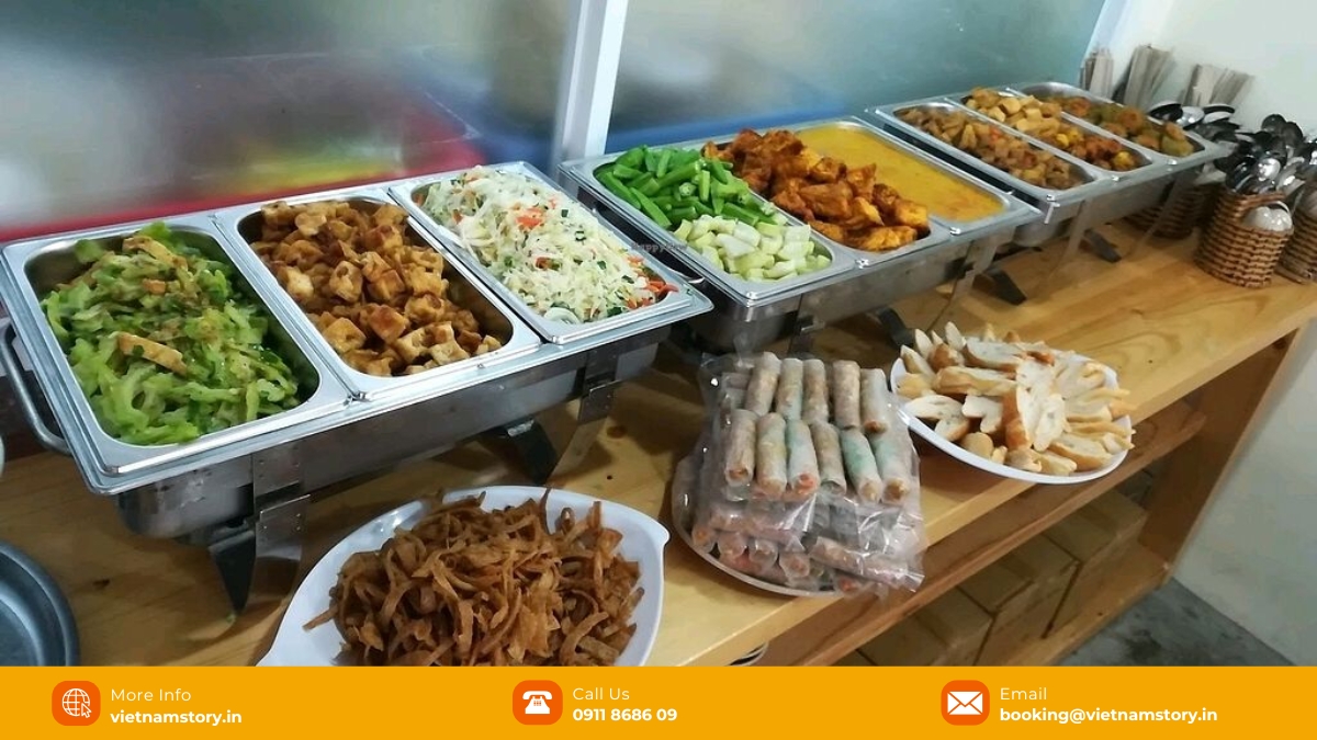 Bo De Chay offers a buffet of vegetarian food in Phu Quoc, perfect for trying many local dishes.