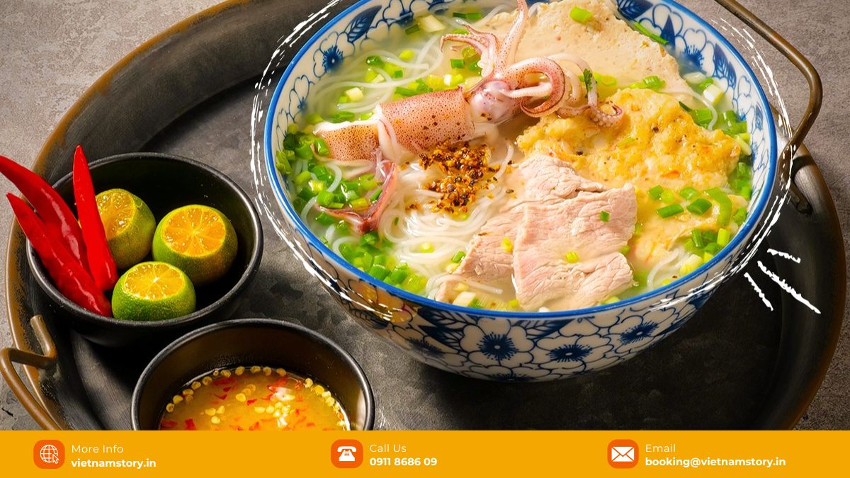 With a deep and coastal flavor, the “bun quay” restaurants attract many diners