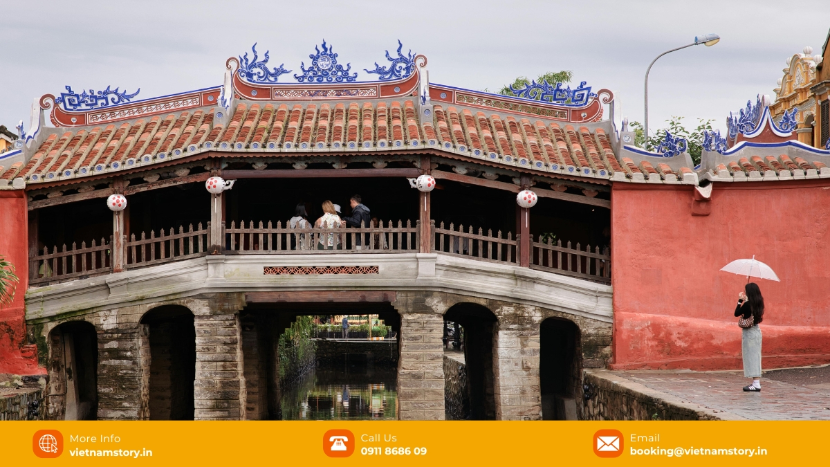 Best photography spots Hoi An for Instagram 10 japanese covered bridge